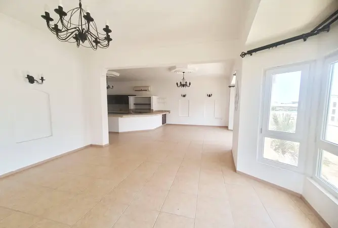 54068198 - Property Image 3