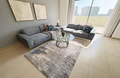 شقة - غرفة نوم - 2 حمامات للايجار في شارع أمواج - أمواج - المحرق