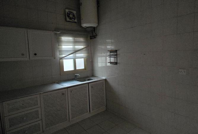 992306 - Property Image 2