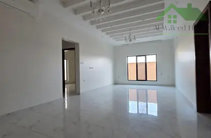 Apartment - 2 Bedrooms - 2 Bathrooms for rent in Hidd - Muharraq Governorate