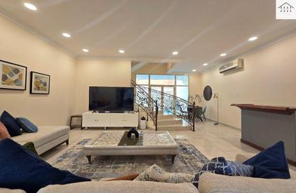 Villa - 3 Bedrooms - 4 Bathrooms for rent in Al Juffair - Capital Governorate
