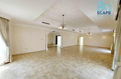 Villa - 4 Bedrooms - 5 Bathrooms for rent in Saar - Northern Governorate