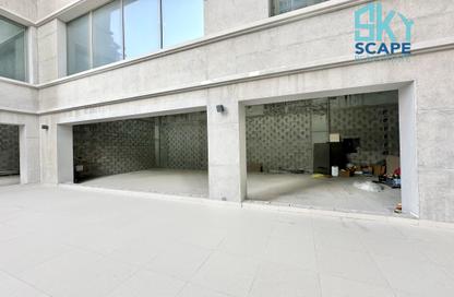 Retail - Studio - 2 for rent in Seef - Capital Governorate
