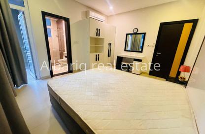 Apartment - 2 Bedrooms - 3 Bathrooms for rent in Hidd - Muharraq Governorate