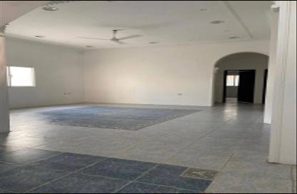 فيلا - 2 غرف نوم - 4 حمامات للايجار في السنابس - المنامة - محافظة العاصمة