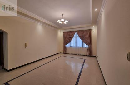 Apartment - 2 - 2 for rent in Al Juffair - Capital Governorate