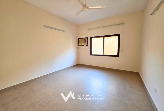 975042 - Property Main Image