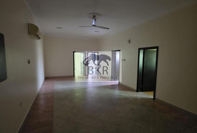 56154045 - Property Main Image