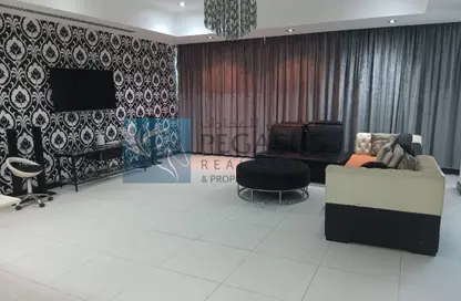Apartment - 2 Bedrooms - 3 Bathrooms for rent in Seef - Capital Governorate Apartment - 2 Bedrooms - 3 Bathrooms for rent in Seef - Capital Governorate