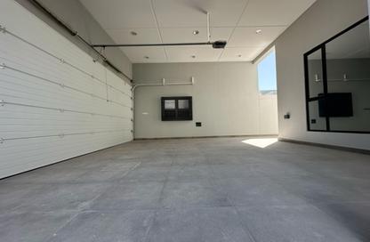 Villa - 6 - 7 for sale in Maqabah - Northern Governorate Villa - 6 - 7 for sale in Maqabah - Northern Governorate