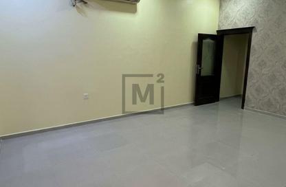 Apartment - 2 Bedrooms - 2 Bathrooms for rent in Alhajiyat - Riffa - Southern Governorate