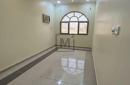 Apartment - 2 Bedrooms - 2 Bathrooms for rent in Alhajiyat - Riffa - Southern Governorate