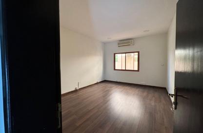 Office Space - Studio - 2 for rent in Gufool - Manama - Capital Governorate
