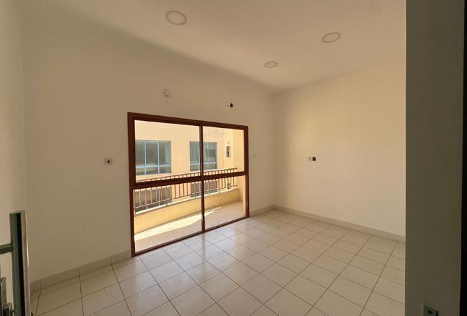 57038595 - Property Image 3