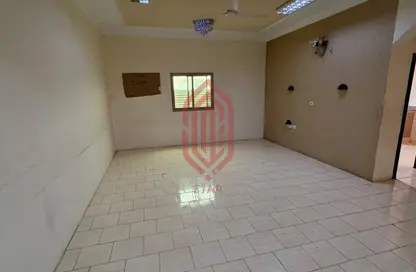 Apartment - 2 Bedrooms - 2 Bathrooms for rent in Maqabah - Northern Governorate