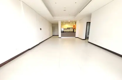 Apartment - 3 Bedrooms - 3 Bathrooms for rent in Reef Island - Capital Governorate