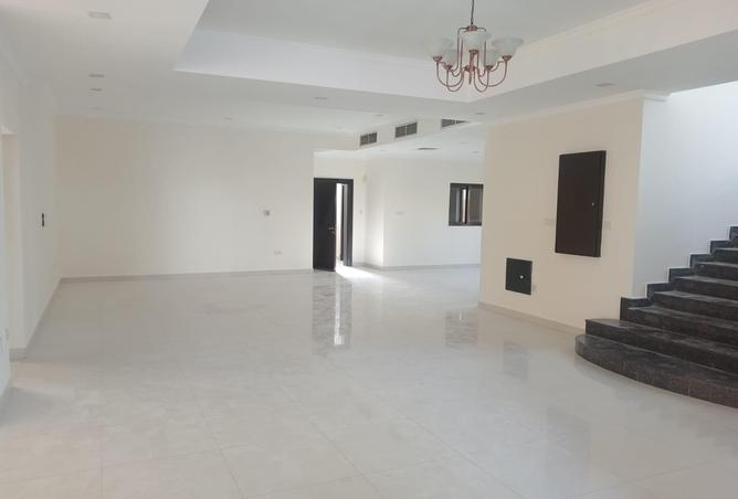 992275 - Property Image 3