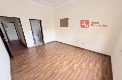 Apartment - 2 Bedrooms - 2 Bathrooms for rent in Um Al Hasam - Manama - Capital Governorate