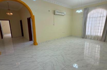 Apartment - 3 Bedrooms - 2 Bathrooms for rent in Diraz - Northern Governorate