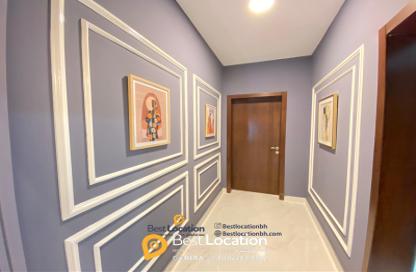 Apartment - 2 Bedrooms - 2 Bathrooms for rent in Busaiteen - Muharraq Governorate