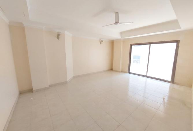 56153156 - Property Main Image