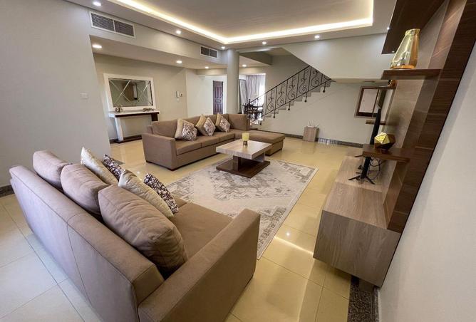 2OZynoFUZMW - Property Image 3