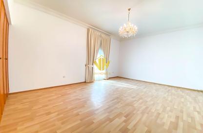 Villa - 3 Bedrooms - 4 Bathrooms for rent in Janabiya - Northern Governorate