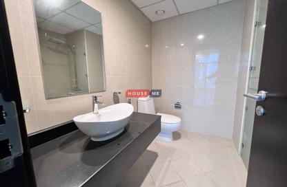Apartment - 1 Bedroom - 2 Bathrooms for sale in Sanabis - Manama - Capital Governorate