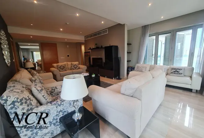 998884 - Property Image 2