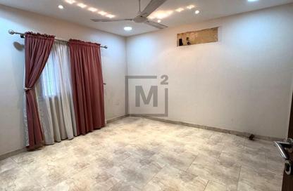 Whole Building - 7+ Bedrooms - 7+ Bathrooms for sale in Karrana - Northern Governorate