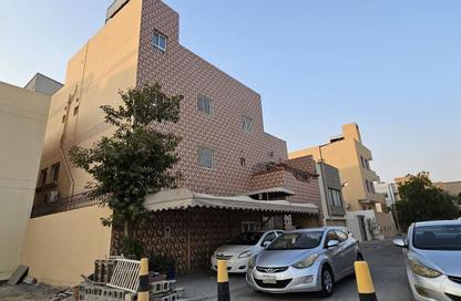 عمارة بالكامل - 2 - 2 للبيع في مدينة حمد - المحافظة الشمالية