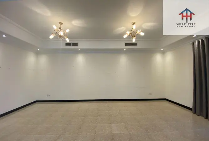 57847946 - Property Image 3