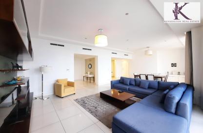 Apartment - 2 Bedrooms - 3 Bathrooms for rent in Sanabis - Manama - Capital Governorate
