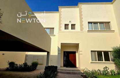 Villa - 4 Bedrooms - 5 Bathrooms for rent in Mahooz - Manama - Capital Governorate