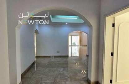 Villa - 4 Bedrooms - 5 Bathrooms for rent in Mahooz - Manama - Capital Governorate Villa - 4 Bedrooms - 5 Bathrooms for rent in Mahooz - Manama - Capital Governorate