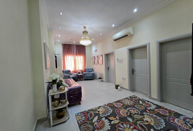 988776 - Property Image 2