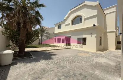 Villa - 4 Bedrooms - 3 Bathrooms for rent in Tubli - Central Governorate