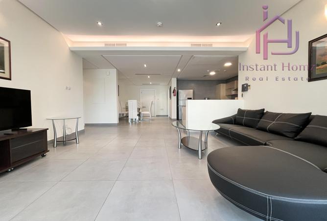 989105 - Property Image 2