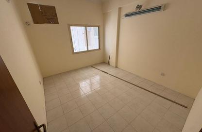 Apartment - 3 Bedrooms - 2 Bathrooms for rent in Isa Town - Central Governorate Apartment - 3 Bedrooms - 2 Bathrooms for rent in Isa Town - Central Governorate