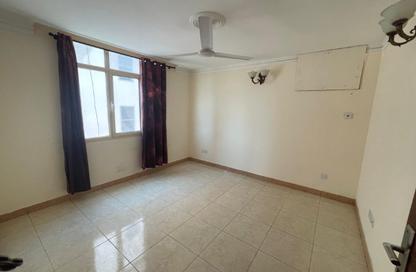 Apartment - 2 Bedrooms - 2 Bathrooms for rent in Mahooz - Manama - Capital Governorate