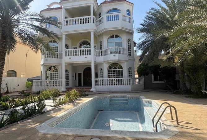 992589 - Property Main Image