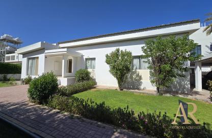 Villa - 5 Bedrooms - 4 Bathrooms for rent in Budaiya - Northern Governorate
