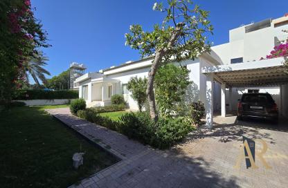 Villa - 5 Bedrooms - 4 Bathrooms for rent in Budaiya - Northern Governorate