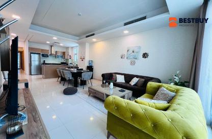 Apartment - 2 Bedrooms - 3 Bathrooms for rent in Al Juffair - Capital Governorate