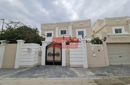 Villa - 5 Bedrooms - 5 Bathrooms for rent in Al Juffair - Capital Governorate