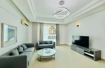 Apartment - 2 Bedrooms - 2 Bathrooms for rent in Amwaj Avenue - Amwaj Islands - Muharraq Governorate