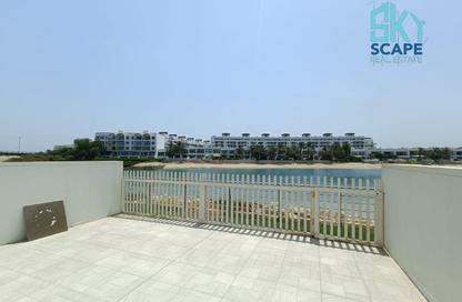 Villa - 3 Bedrooms - 4 Bathrooms for rent in Amwaj Avenue - Amwaj Islands - Muharraq Governorate