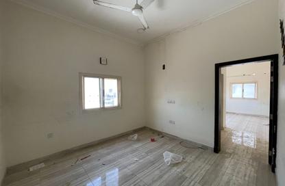 Apartment - 2 Bedrooms - 2 Bathrooms for rent in Jurdab - Central Governorate