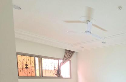 Apartment - 3 Bedrooms - 2 Bathrooms for rent in Tubli - Central Governorate Apartment - 3 Bedrooms - 2 Bathrooms for rent in Tubli - Central Governorate