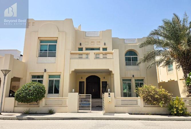 983210 - Property Main Image